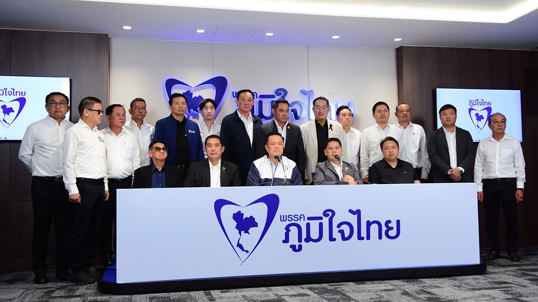 ภท.แรง!ก๊วนการเมืองไหลเข้าไม่หยุด  ‘อนุทิน’ขออันดับ1  ‘วราวุธ’ยกทีมชทพ.แห่ซบ