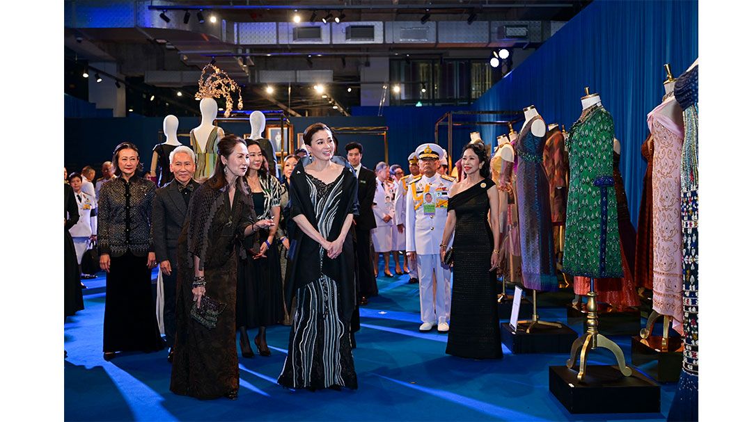 ‘ATELIER PICHITA’ 45 ปีแห่งมรดกหัตถศิลป์ของห้องเสื้อพิจิตรา  ถวายพระเกียรติแด่ สมเด็จพระนางเจ้าฯ พระบรมราชชนนีพันปีหลวง