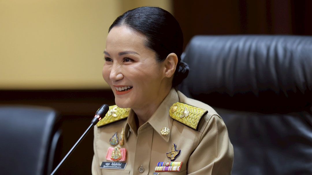 นฤมล สั่ง ศธ.ระดมกำลังลุยฟื้นฟูภาคใต้ ตั้ง Fix It Center 50 ศูนย์ ซ่อมบ้าน-ซ่อมชีวิต