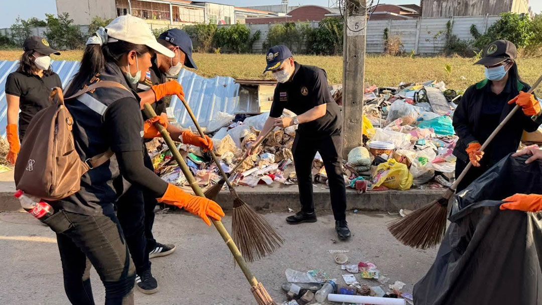 อธิบดีกรมการข้าวร่วมคณะรองนายกฯ และ รมว.เกษตรฯ ลงพื้นที่หาดใหญ่ ดำเนินงาน Big Cleaning