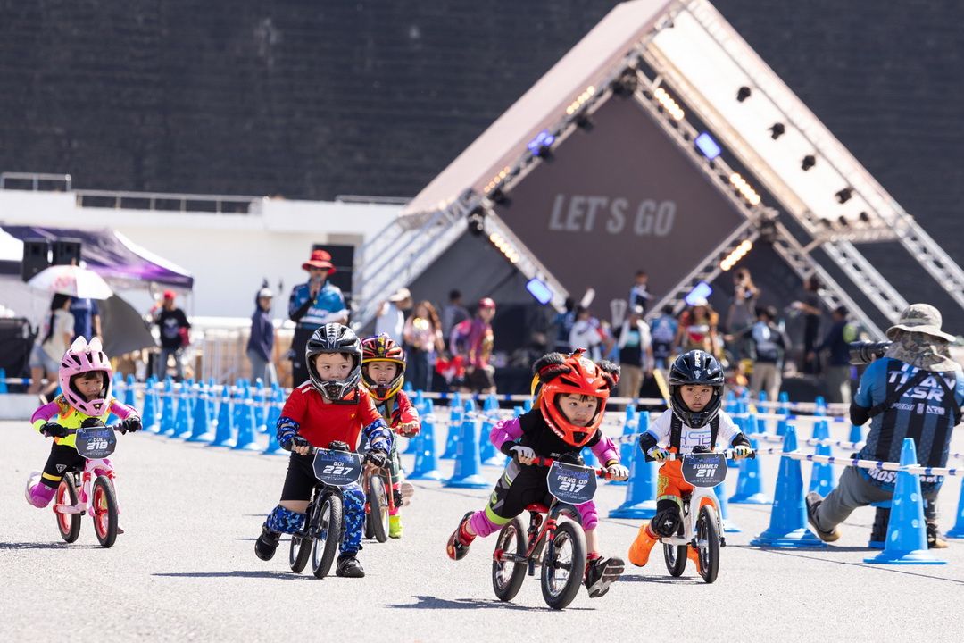 ​จุดพลัง ‘นักปั่นจิ๋ว’ แลคตาซอย สนับสนุนการแข่งขันกีฬา ‘จักรยานขาไถ’ ‘THE RUNBIKE WARRIOR x RSR RUNBIKE Thailand’