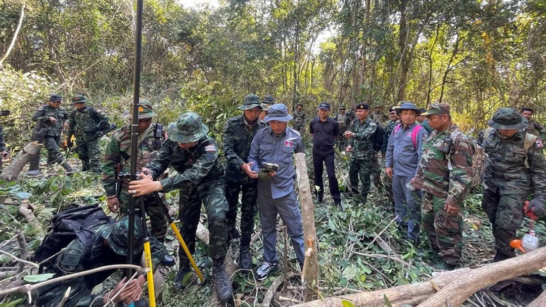ผู้ว่าฯสระแก้วติดตามภารกิจปักหมุดชั่วคราวระหว่างหลักเขตแดนไทย-กัมพูชาคืบหน้าแล้ว 34 หมุด