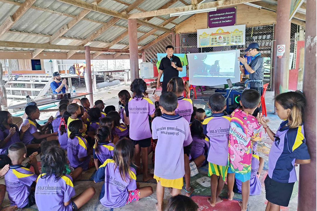 สกร.รวมใจพื้นที่สูง – มอแกน พัฒนาการศึกษาเด็กในถิ่นทุรกันดาร ก้าวข้ามข้อจำกัดด้วยครู ศศช. ทั่วประเทศ