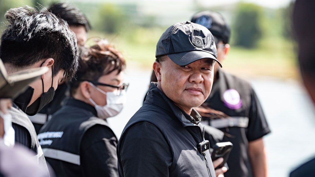 จ่าสิงห์ บุกเช็กบิลโรงงานหมูหมื่นล้าน ปล่อยน้ำเสียลงชุมชน-คำสั่งชัด ทำผิดต้องชำระ