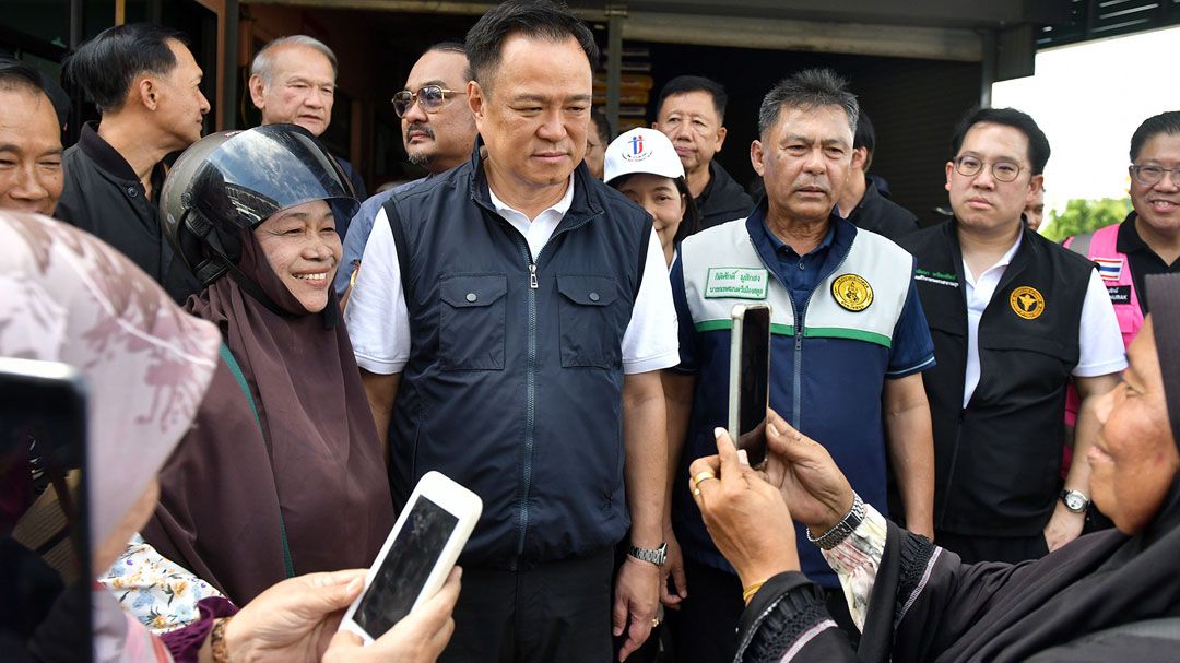 'อนุทิน' ลงพื้นที่สตูล สั่งนายก อบจ. ทำประชาพิจารณ์ รื้อประตูระบายน้ำ ชี้ถ้าไม่มีประโยชน์ก็เอาออก