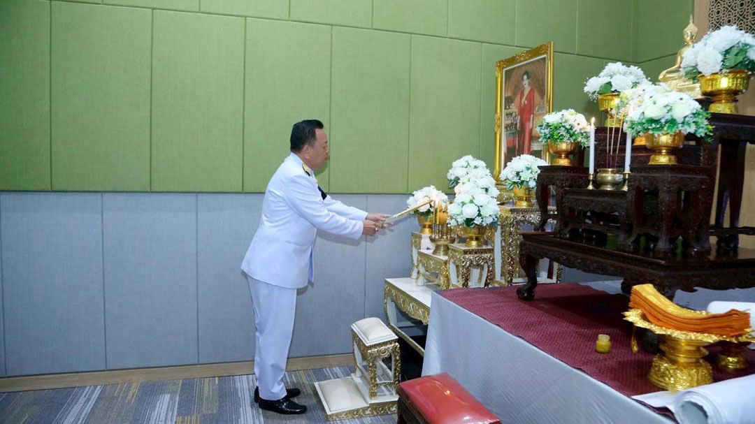 'อธิบดีกรมฝนหลวง'ร่วมพิธีบำเพ็ญกุศลปัญญาสมวาร (ครบ 50 วัน) เพื่ออุทิศถวายเป็นพระราชกุศลแด่'สมเด็จพระพันปีหลวง'