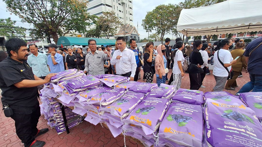 รวมใจกรุงเทพฯตะวันออก บำเพ็ญพระราชกุศลปัญญาสมวาร (50 วัน) ถวายสมเด็จพระพันปีหลวง