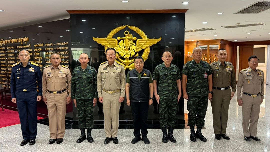 นายกฯยันกลางวงถกผบ.เหล่าทัพ หนุนทหารรบต่อ กห.ยันยึดเนิน677-ช่องอานม้า100%