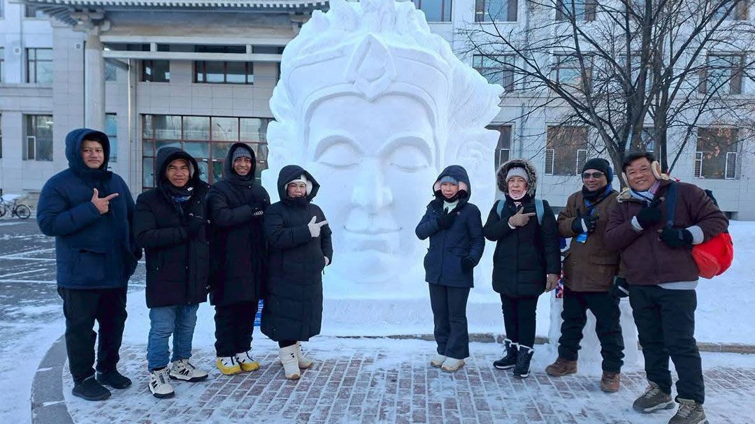 อาชีวะอุบลฯไม่เสียชื่อแชมป์เก่าฮึดสู้ฝ่าดงอุปสรรคสำเร็จ\'คว้ารางวัลที่ 2\' แกะสลักหิมะนานาชาติที่จีน