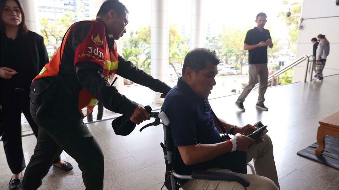 ศาลฎีกาพิพากษายืน  ‘เจ๋ง ดอกจิก’กระอัก  โทษจำคุก5ปี4เดือน  ชุมนุมไล่‘มาร์ค’ปี’53