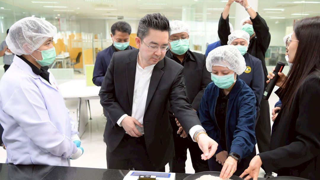 กรมการข้าว เยี่ยมบ้าน CP ดูกระบวนการทำงาน แลกเปลี่ยนแนวทางเพื่อพัฒนาศักยภาพการผลิตเมล็ดพันธุ์ข้าว