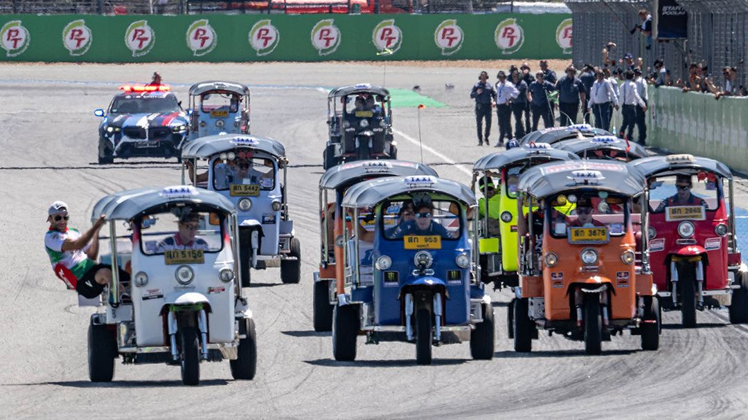 ThaiGP สุดปัง! ศึก ‘ตุ๊กตุ๊ก กรังด์ปรีซ์’ ไอเดียไวรัล สะเทือนโซเชียลทั่วโลก