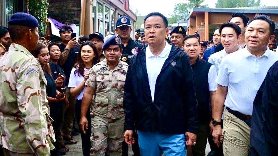 นายกฯนำทีมลงภูเก็ต  สั่งปราบกุ๊ย  ล้างแก๊งมาเฟียรุกหาด
